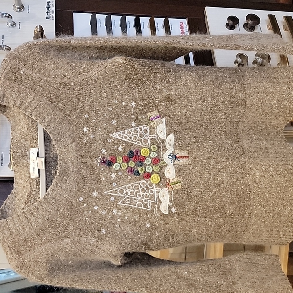 Christopher & Bank's Christmas fuzzy silk sweater and lambswool women's Size L